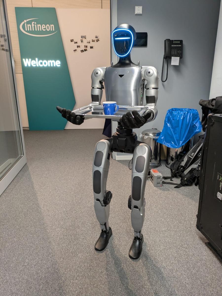 Unitree G1 im Welcome-Bereich beim Infineon Corporate Film-Dreh