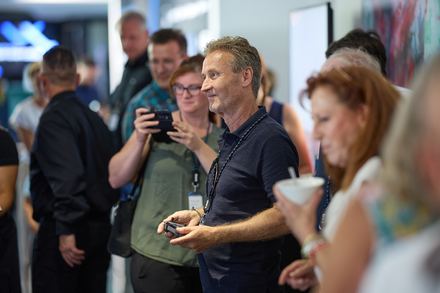 Besucherreaktion bei Robotik Event beim LKQ Europe Premium Event 2026