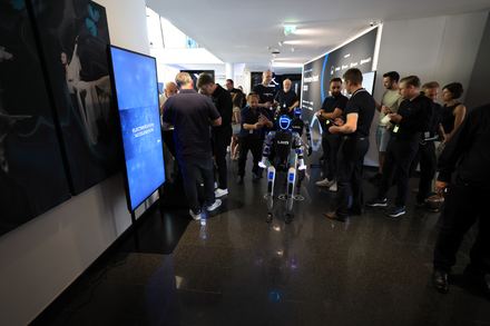 Publikum am Eingang beim LKQ Europe Premium Event 2026
