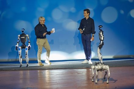 Roboterhund Interaktion auf Bühne beim LKQ Europe Premium Event 2026