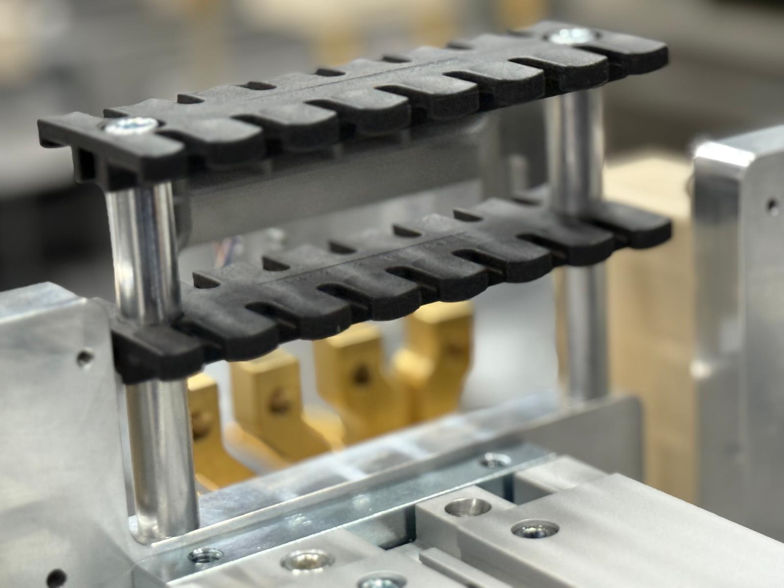 Greifer- und Automationsdetail im technischen Umfeld von TECCAD